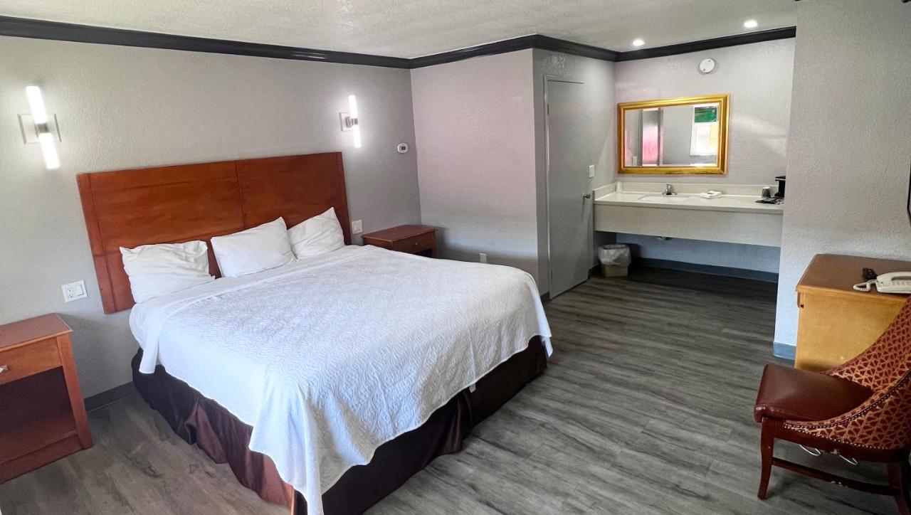 Anchorage Inn Lakeport Extérieur photo